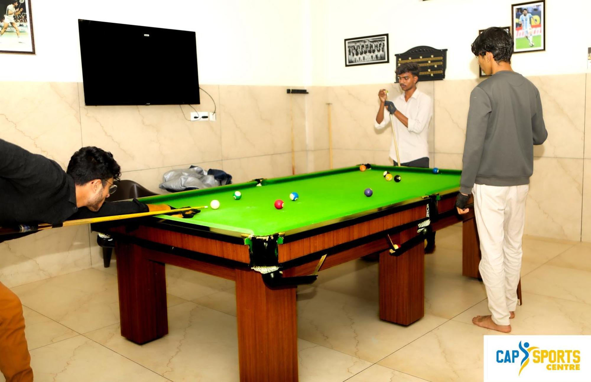 Cap Sports Center Hotell Nīleshwar Eksteriør bilde