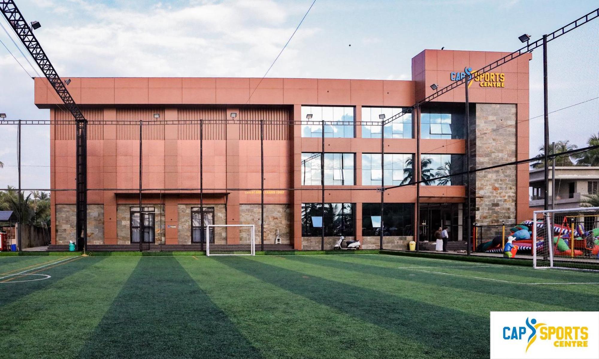 Cap Sports Center Hotell Nīleshwar Eksteriør bilde